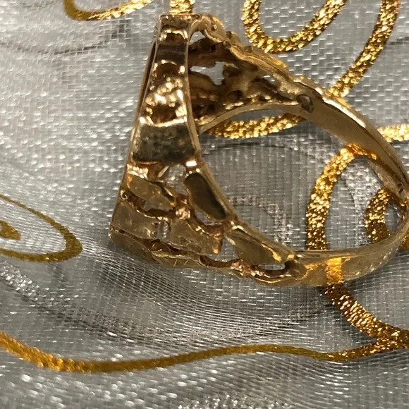 Beautiful, Collector’s Item You Can Show Off!! 1992 Solid Gold Panda Coin Ring!! - Picture 5 of 6